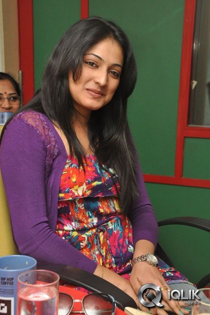 Galata-Movie-Team-at-Radio-Mirchi